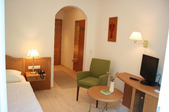 Gasthof & Hotel Wolfsegger Engerwitzdorf Buitenkant foto
